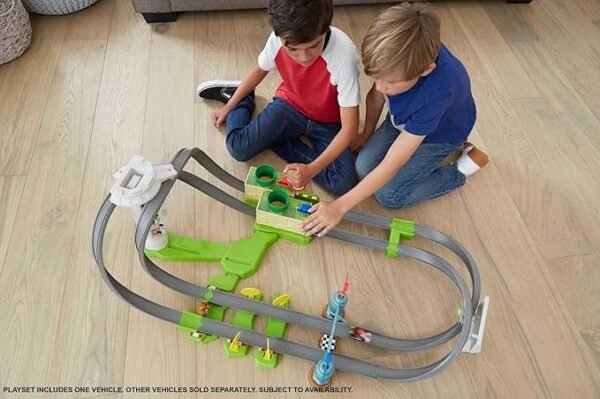 Hot Wheels Mario Kart Circuit Lite Track Set